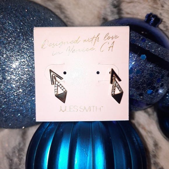 JULES SMITH | 14K Gold Plated Crystals Pave Pendant & Matching Earrings Set - Picture 6 of 14